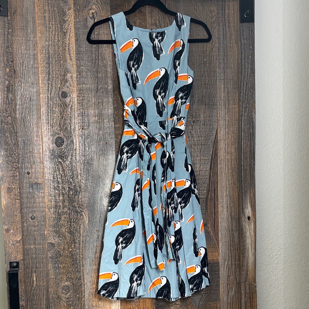 Ann Taylor Light Blue Toucan Print Midi Dress with Self-Tie Waist